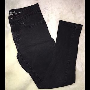 Levi’s “Signature Slim”